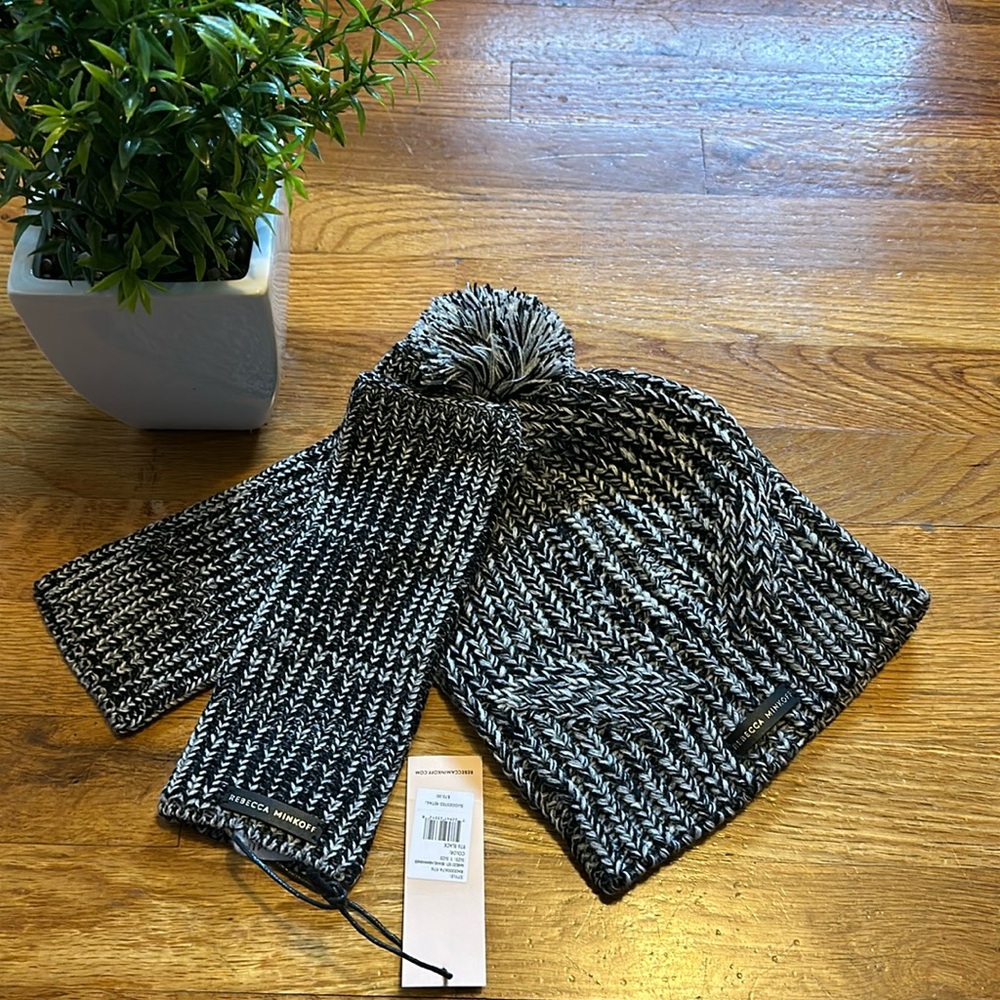 Rebecca Minkoff Heathered Black Knit Beanie Arm Warmer Black Hat Matching Set